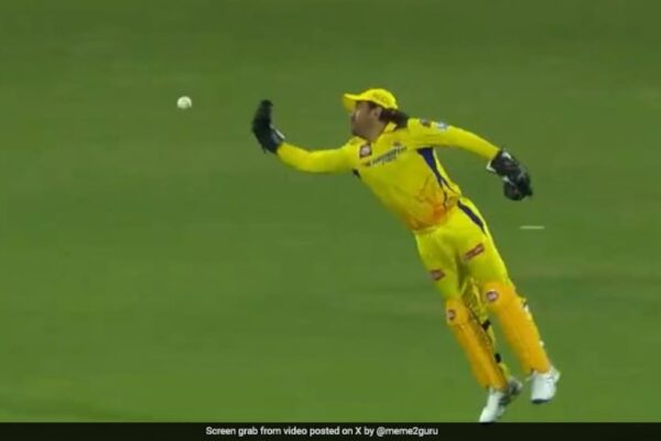 Were CSK Players 'Awkward' After Dhoni's Dropped Catch? ENG Legend Says…