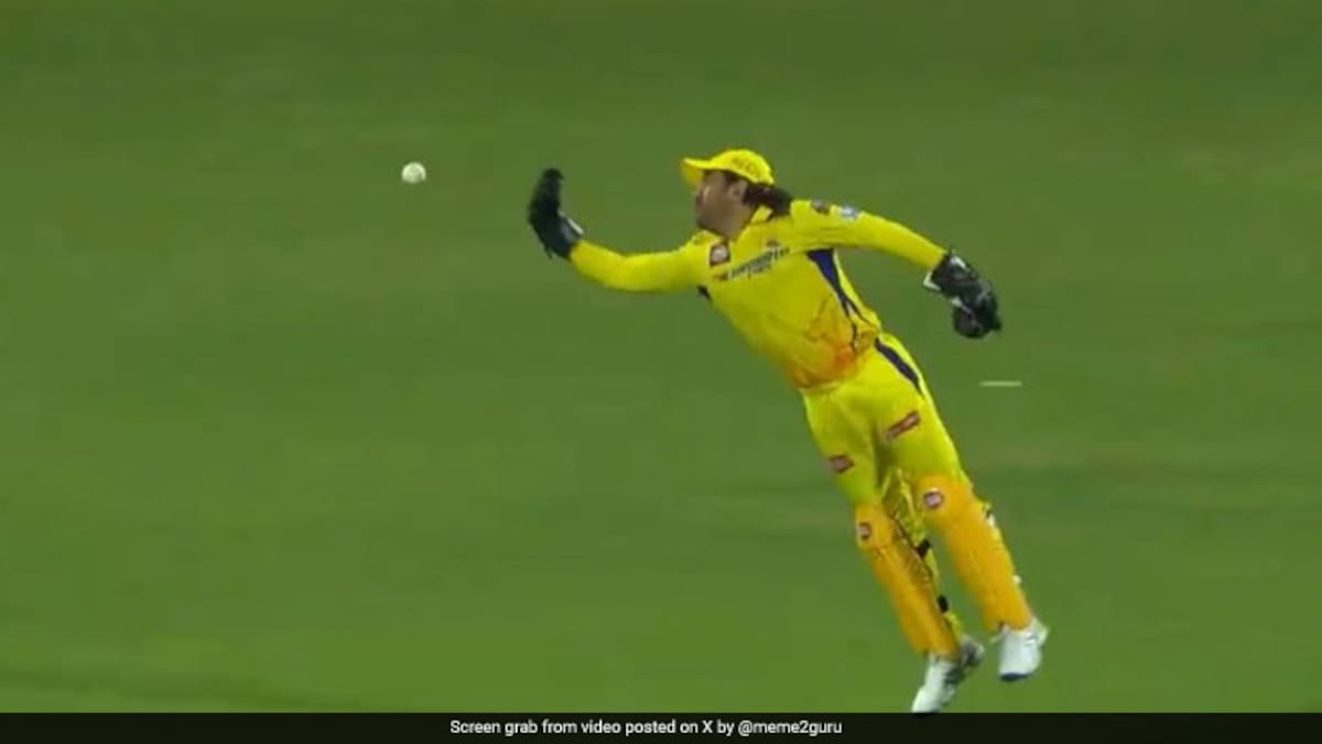 Were CSK Players 'Awkward' After Dhoni's Dropped Catch? ENG Legend Says…