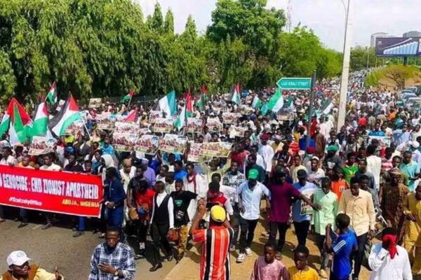 Nigerian police kill 4, injure 20 during Quds Day rally