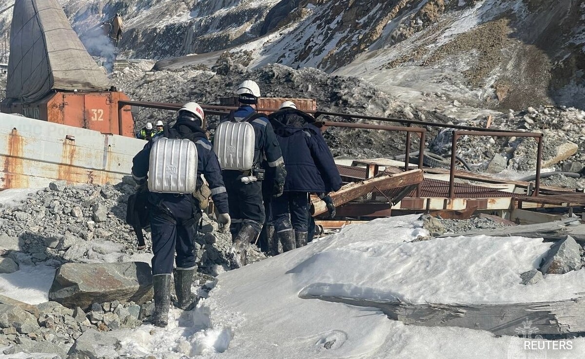 Search For 13 Miners Trapped For 2 Weeks In Russia Called Off