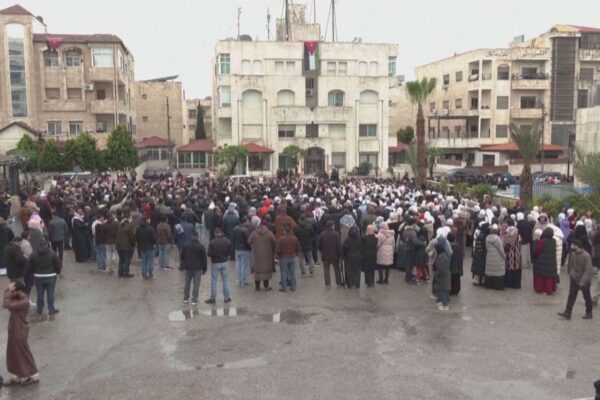 Crowds in Amman protest in support of Palestinians on Eid al-Fitr