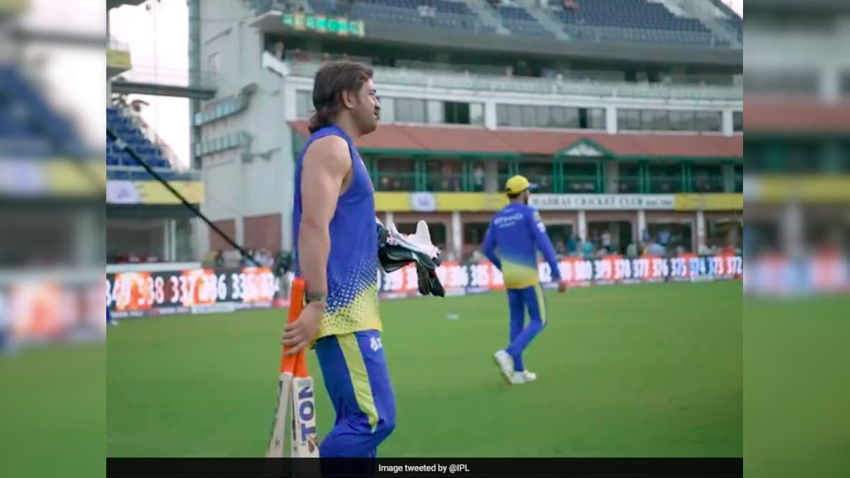 Watch: MS Dhoni Fires Warning To KKR, Not With Words But With His Bat