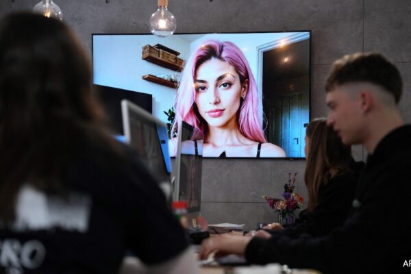 AI vs Humans: Social Media Influencers Up Against Virtual Models