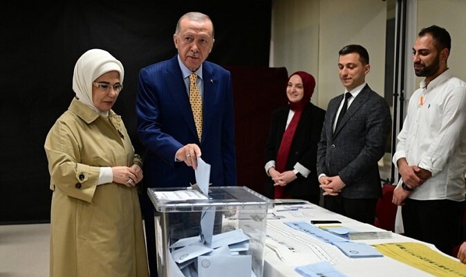 How Erdogan’s party defeated in local elections