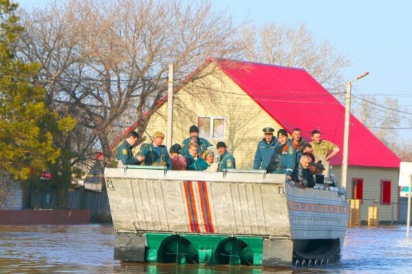 Kazakhstan evacuates more than 63,000 people amid flooding