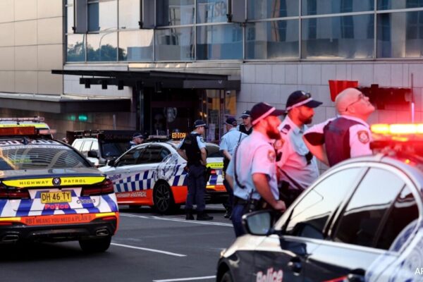 Multiple Stabbings In Sydney Mall Packed With Shoppers, 1 Shot Dead