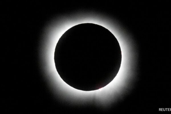 Watch: Mexico Plunges Into Complete Darkness As Total Solar Eclipse Hits