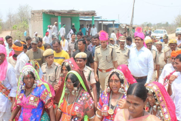 SP advises tribals to give importance to education to achieve growth