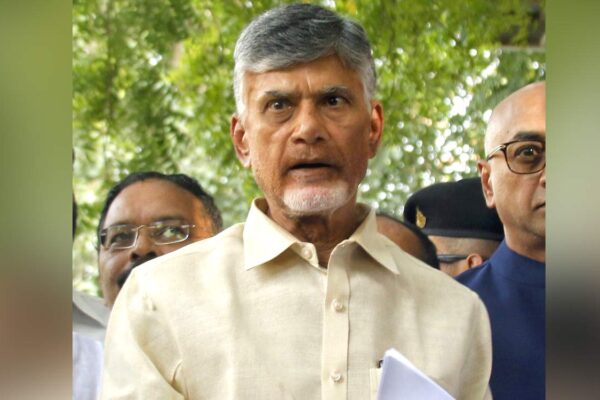 ECI issues notice to Chandrababu Naidu over remarks on CM Jagan