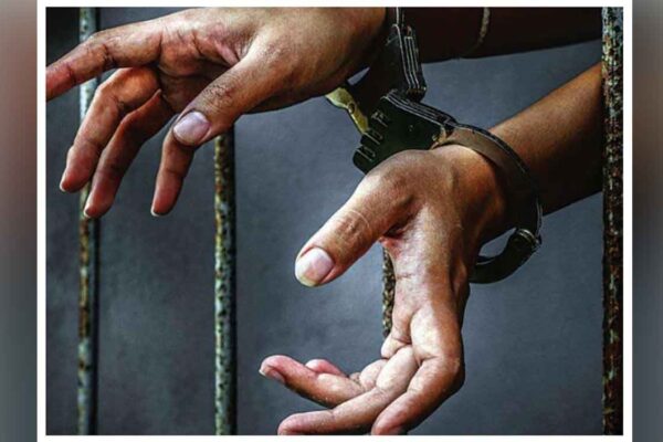 Hyderabad police nab 5, including 4 Juveniles in robbery case