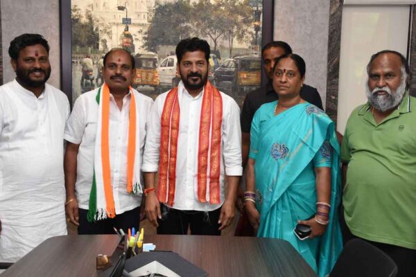 BJP leader joins Congress in Sangareddy