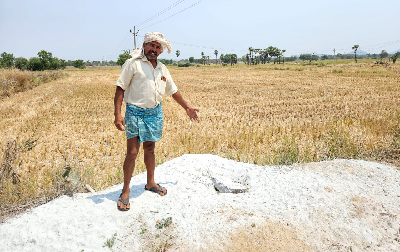 Borewell drilling machines, winding machine repair stalls make merry in Telangana