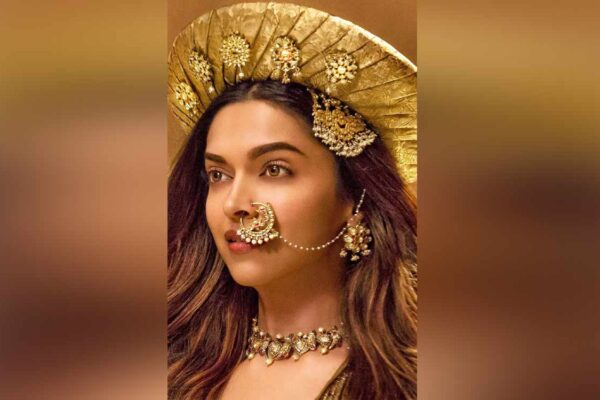 Deepika Padukone’s ‘Deewani Mastani’ featured on Oscars’ Instagram; Ranveer Singh reacts