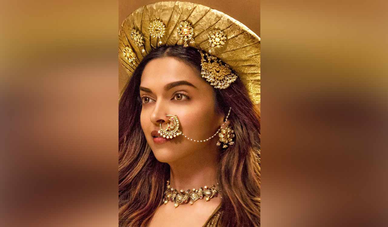 Deepika Padukone’s ‘Deewani Mastani’ featured on Oscars’ Instagram; Ranveer Singh reacts