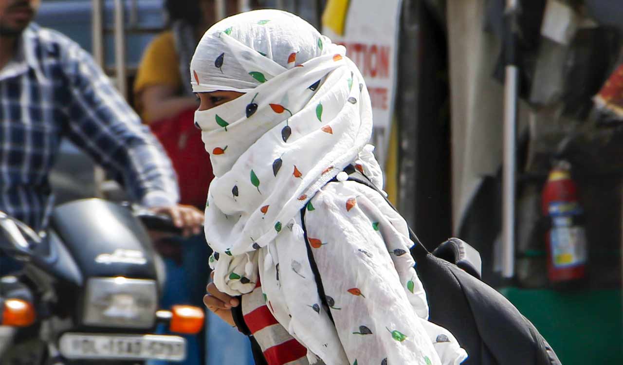 Intense heat returns to Hyderabad, maximum temperature crosses 40°C mark