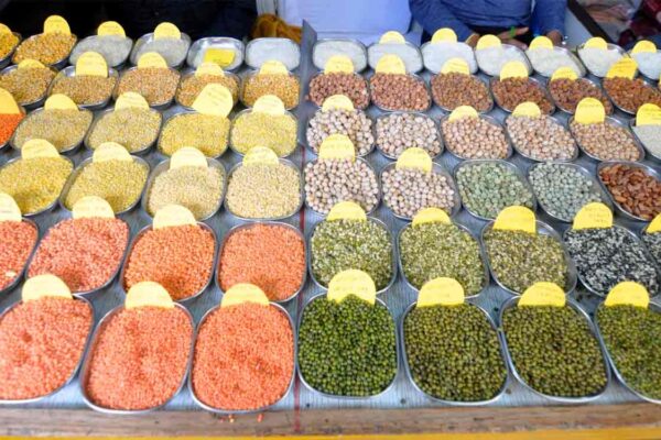 Government warns against pulses forward trading; Increases imports from Myanmar