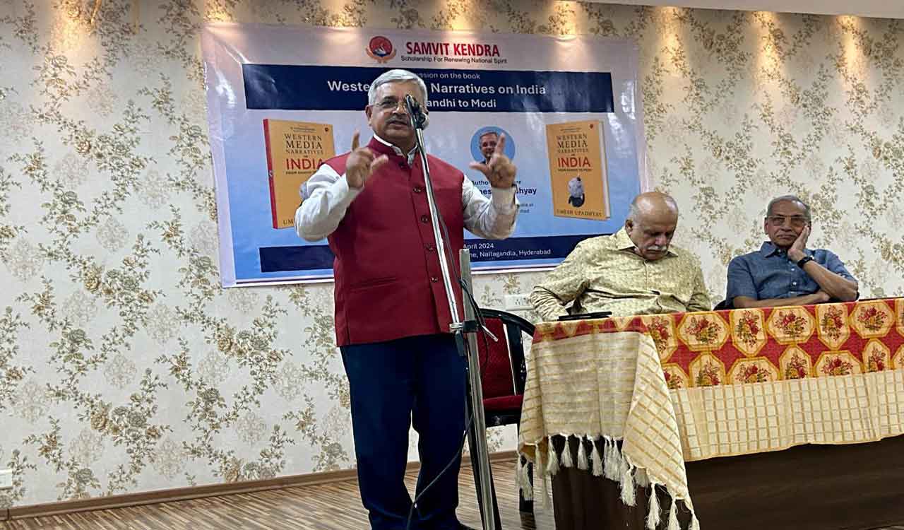 Hyderabad: Samvit Kendra hosts book discussion with esteemed Journalist Umesh Upadhyay