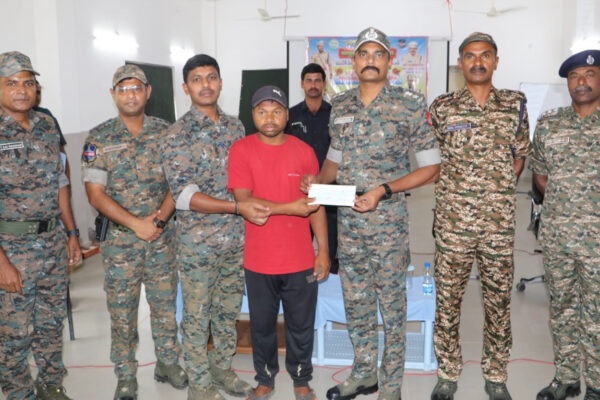 Kothagudem police’s ‘Operation Cheyutha’ yielding good results, many Maoists surrender