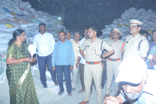 PDS rice recycling racket busted in Sangareddy