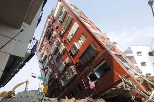 Taiwanese rescuers scour for missing after powerful earthquake