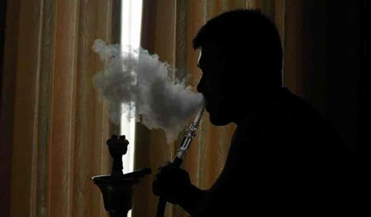 Two caught in Hookah parlour raid in Gachibowli