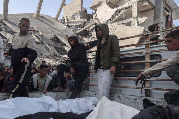 Rescuers pull bodies from rubble after Israeli strike on Rafah