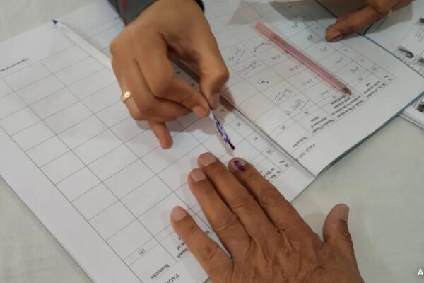 "Paid Holiday Or Recess To Staff On Voting Day": Mumbai Official's Appeal