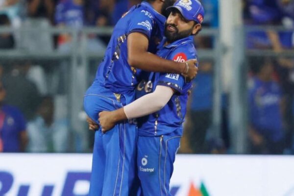 Watch: Bumrah's Heartwarming Moment With Rohit After 5-Wicket Haul Viral