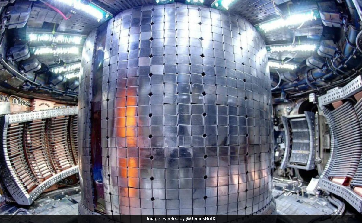 Korea's 'Artificial Sun' Reaches Temperature Of 100 Million Degree Celsius