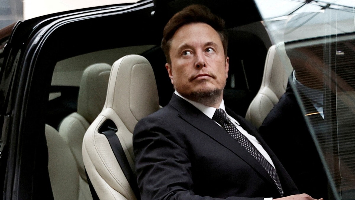 Elon Musk Denies Report Tesla Is Scrapping Less-Expensive Car