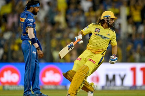 "Worst Kind Of Bowling": Gavaskar Blasts Hardik After Dhoni's Fiery Knock