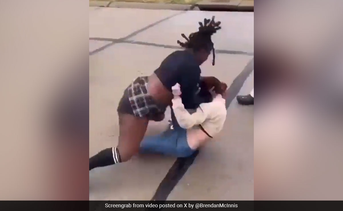 US Teen Can't Walk, Her Speech Limited After Beating In School Fight