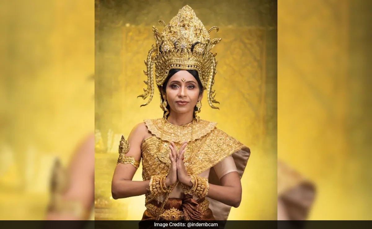 Diplomat Devyani Khobragade Dresses Up As 'Apsara' On Cambodia's New Year