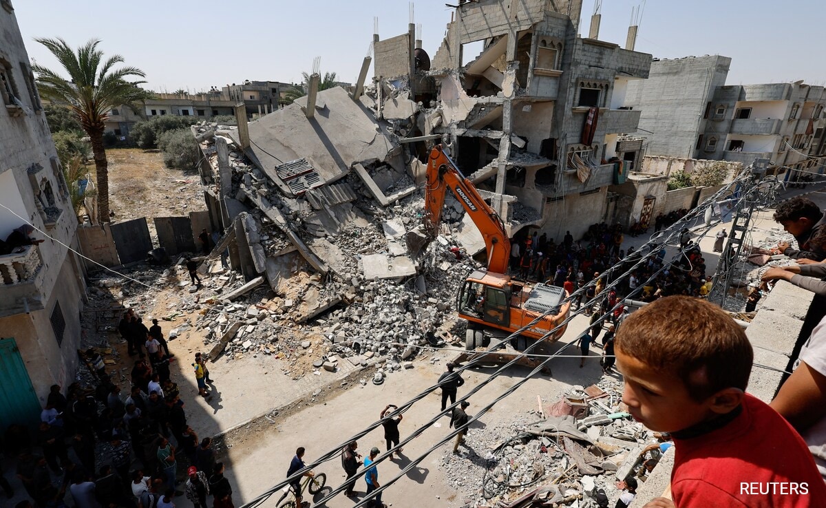 Gaza Truce Talks On Amid Outcry Over Aid Workers' Death