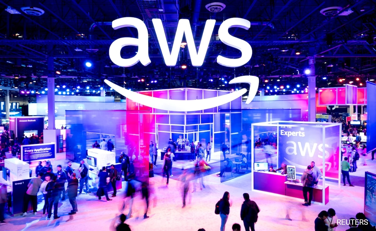 Amazon Web Services Lays Off Hunderds Of Tech, Sales Staff