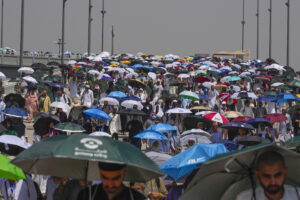 Heat Stress leaves 1301 Haj Pilgrims dead, most of them unauthorised pilgrims