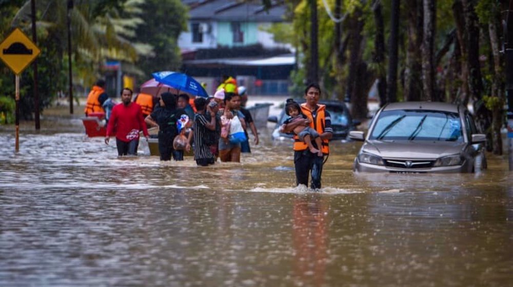 Floods kill 15 in India after heavy rains