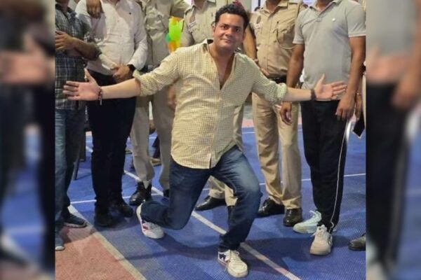 Delhi Cop Seen Dancing At Colleague's Farewell, Dies Moments Later