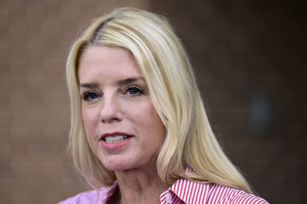 After Gaetz’s withdrawal, Trump picks Pam Bondi as next US Attorney General