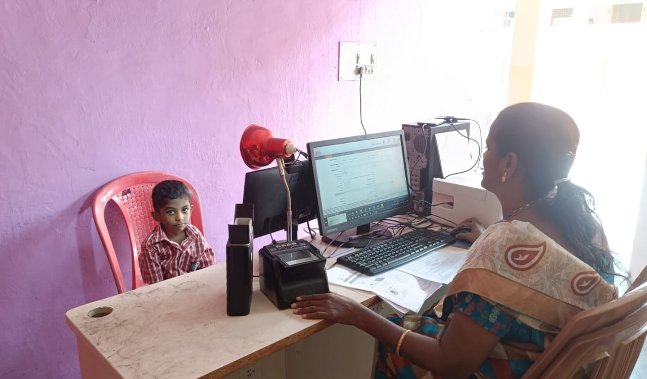 UIDAI and Education department launch mobile Aadhaar camps for students in Telangana