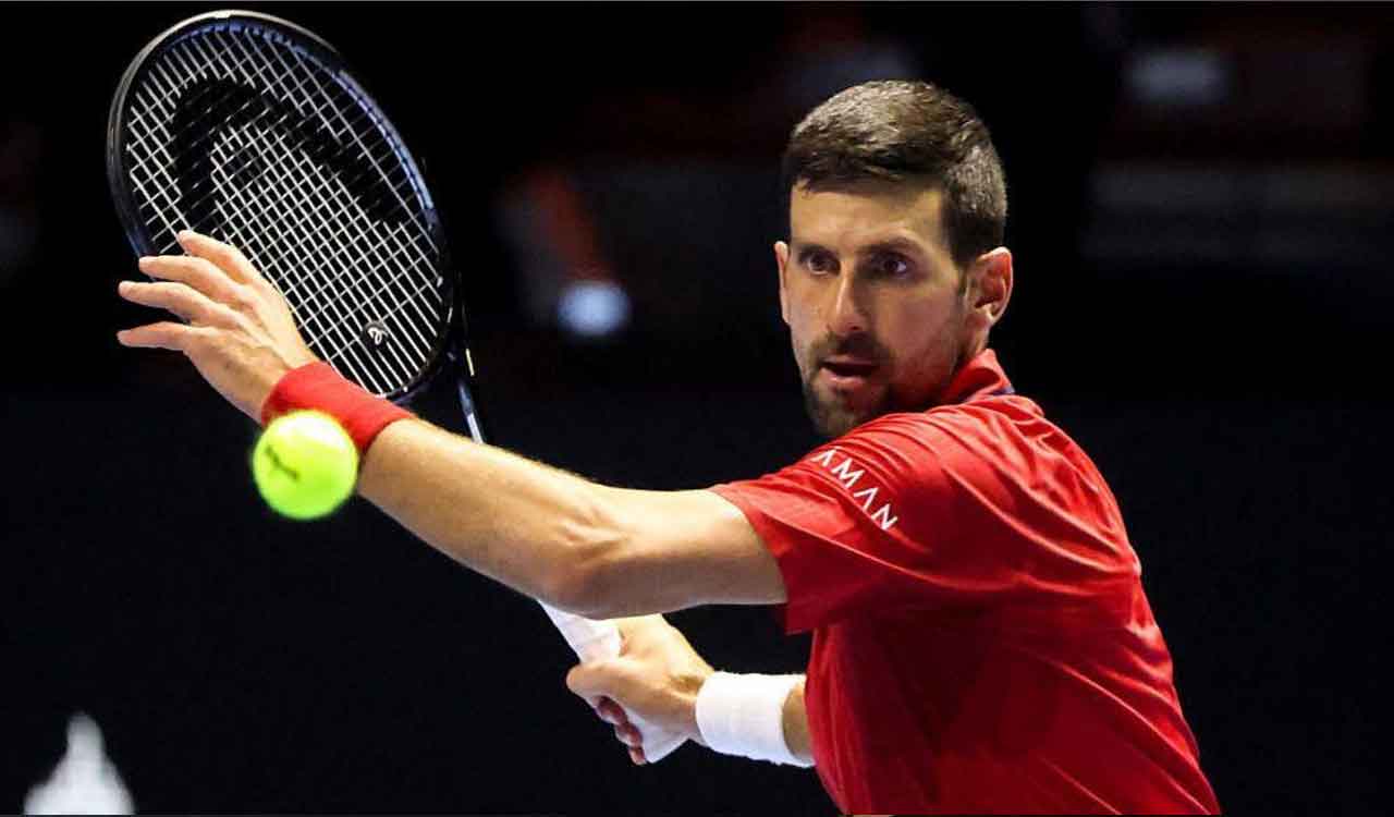 Djokovic records 100th Australian Open win as Swiatek advances