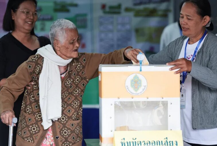 Thailand votes in early election