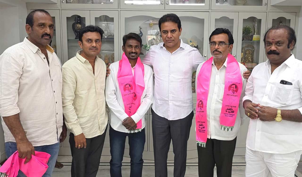 BRS strength rises in Bellampally municipality as councillors join party