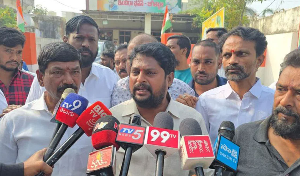Rebels become headache for both BJP and Congress in Karimnagar region