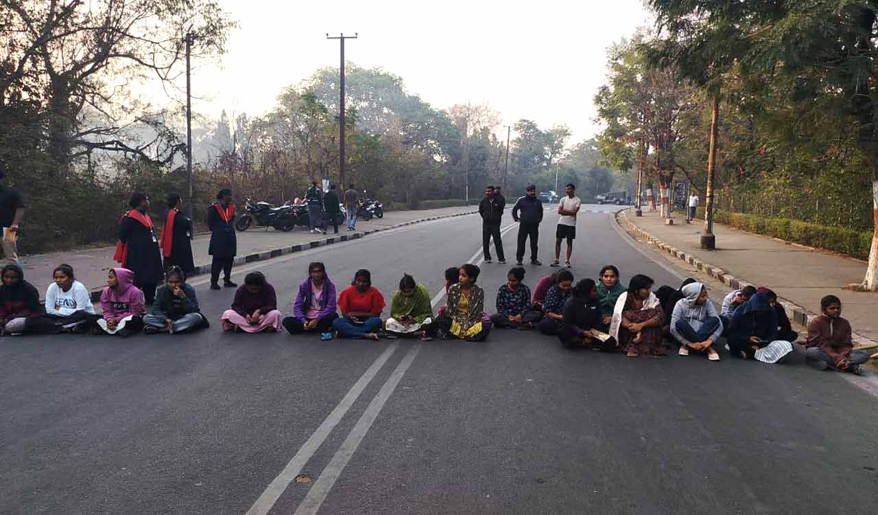 Osmania University women students protest over hostel facilities, parent access