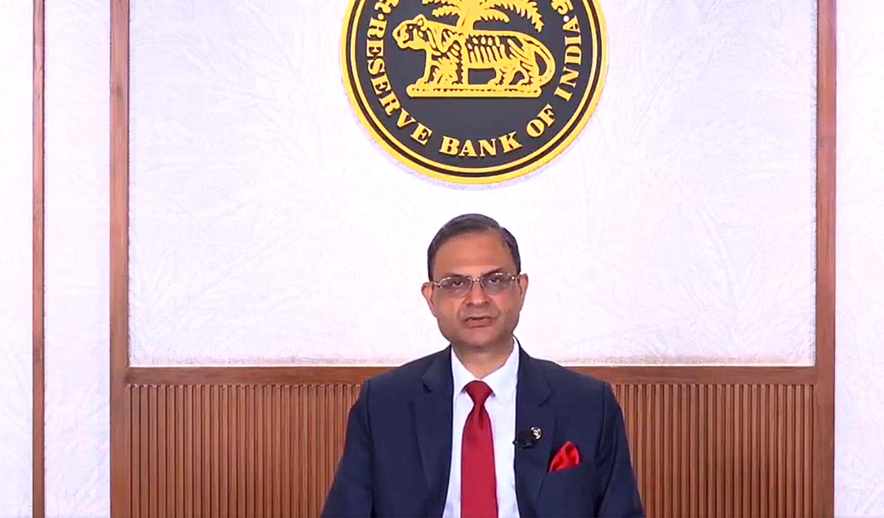RBI keeps repo rate unchanged at 5.25 pc, maintains neutral stance
