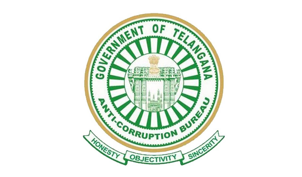 GHMC official caught by ACB while accepting Rs 35,000 bribe