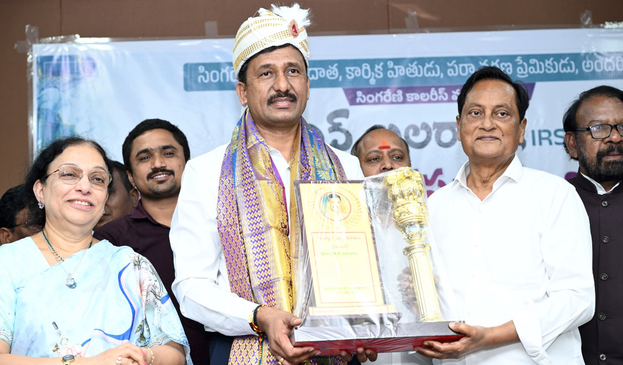 Retired Chief Secretary lauds Singareni CMD Balram’s humble journey