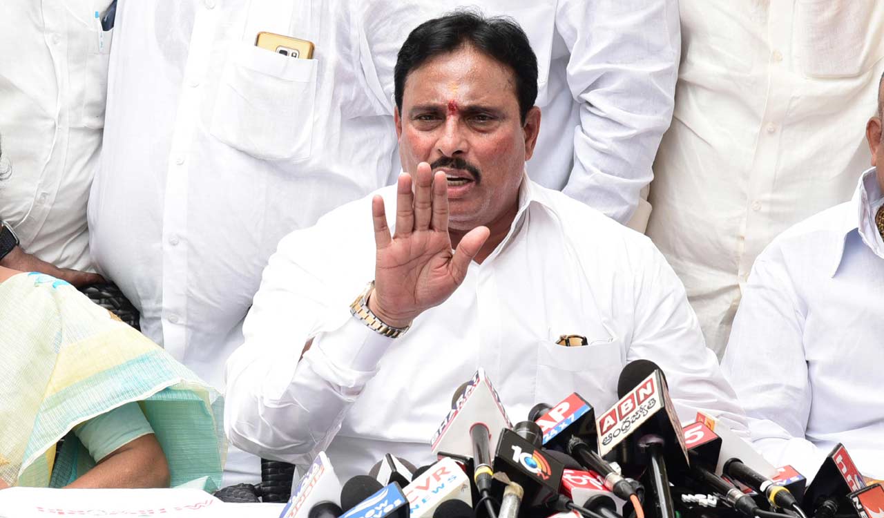 Disqualification petition hearing against Danam Nagender, Kadiyam Srihari reaches final stage