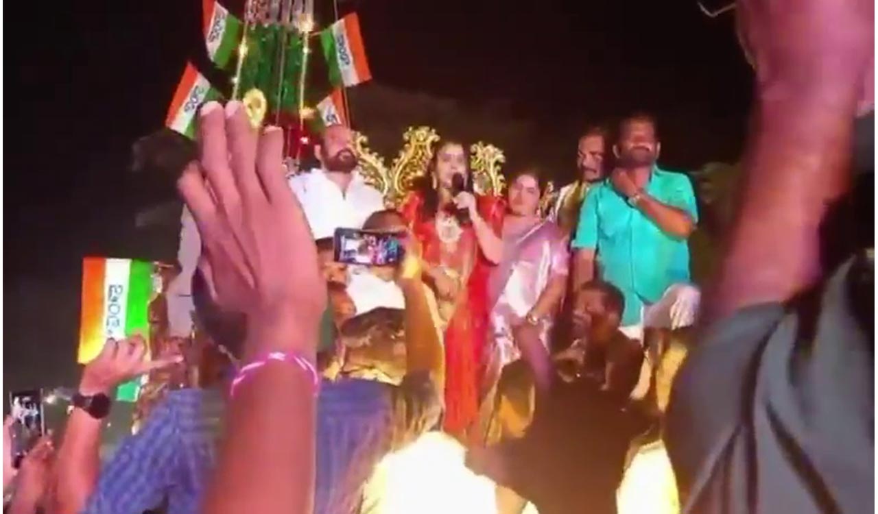 Minister Surekha’s daughter Susmitha lays claim to Parkal Assembly seat